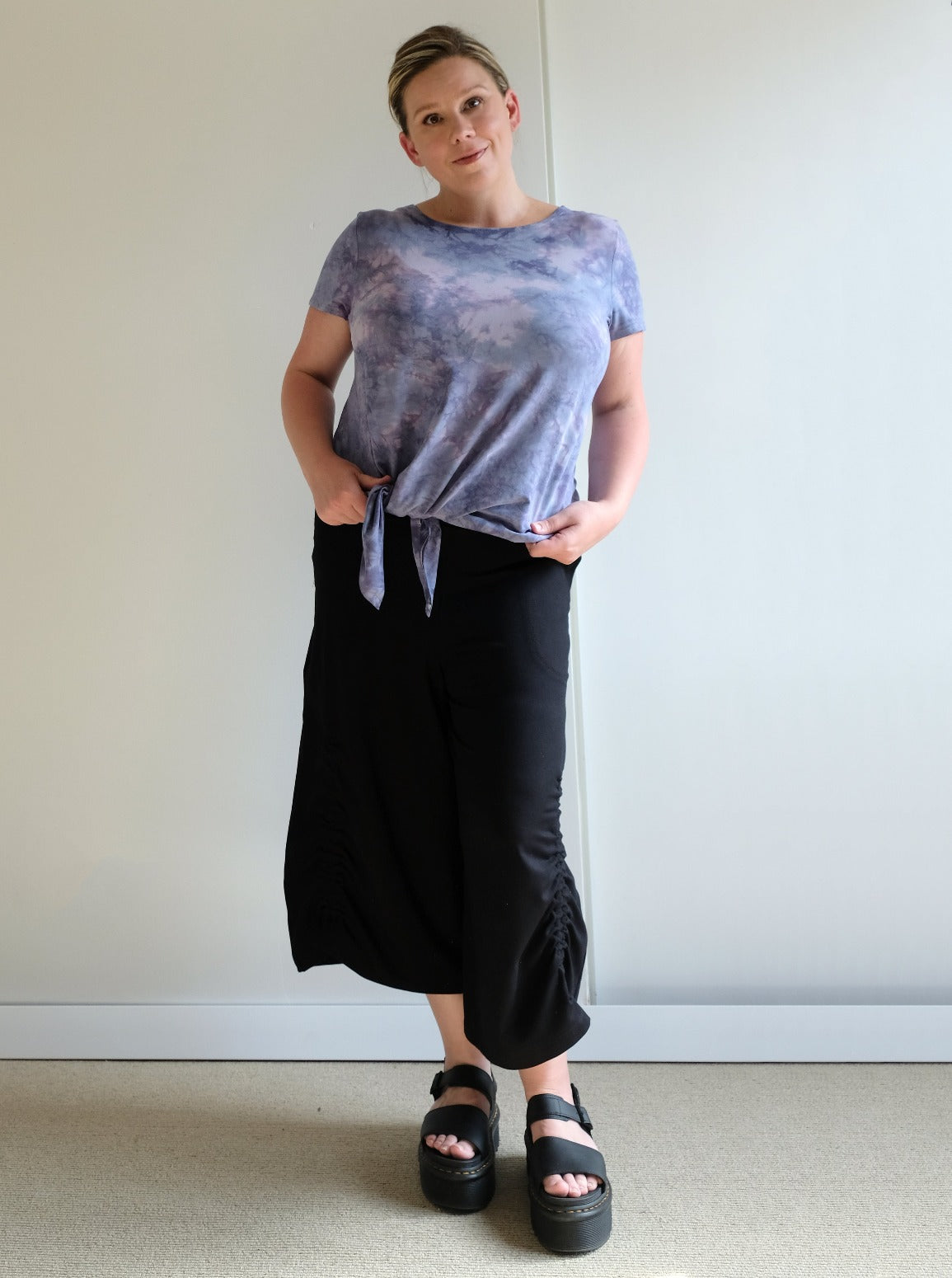 REVERSIBLE ASYMMETRIC SHORT SLEEVE TEE: Made to order