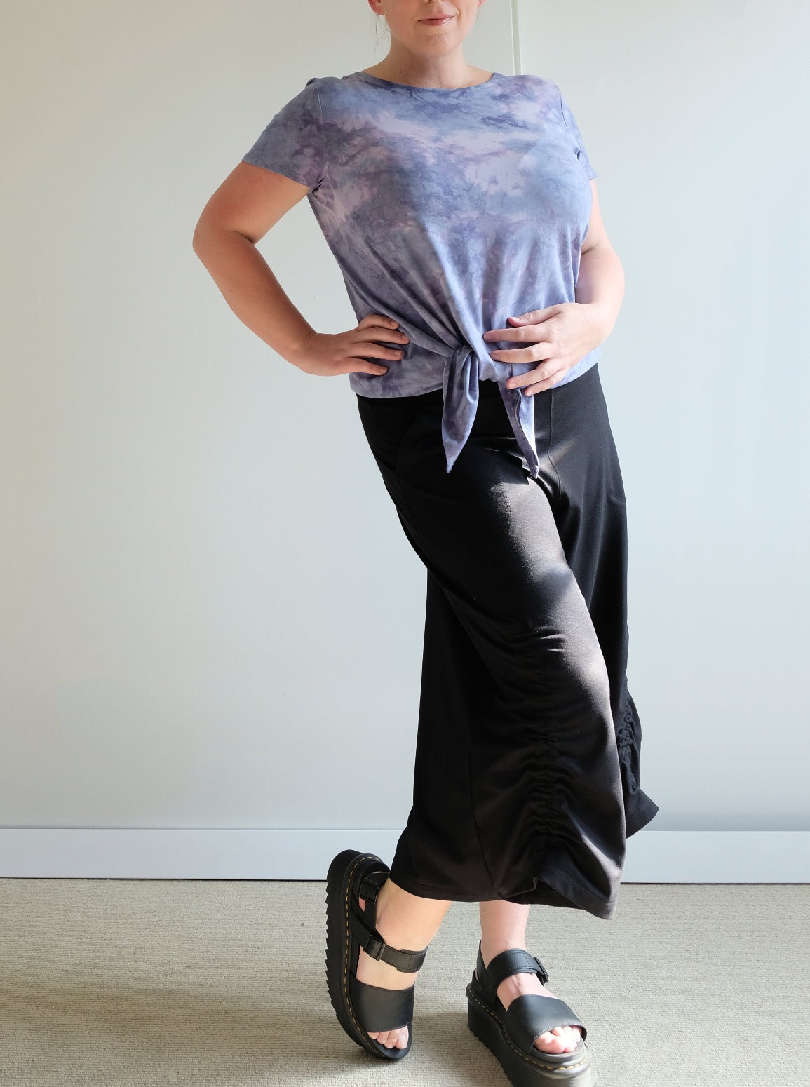 REVERSIBLE ASYMMETRIC SHORT SLEEVE TEE: Made to order