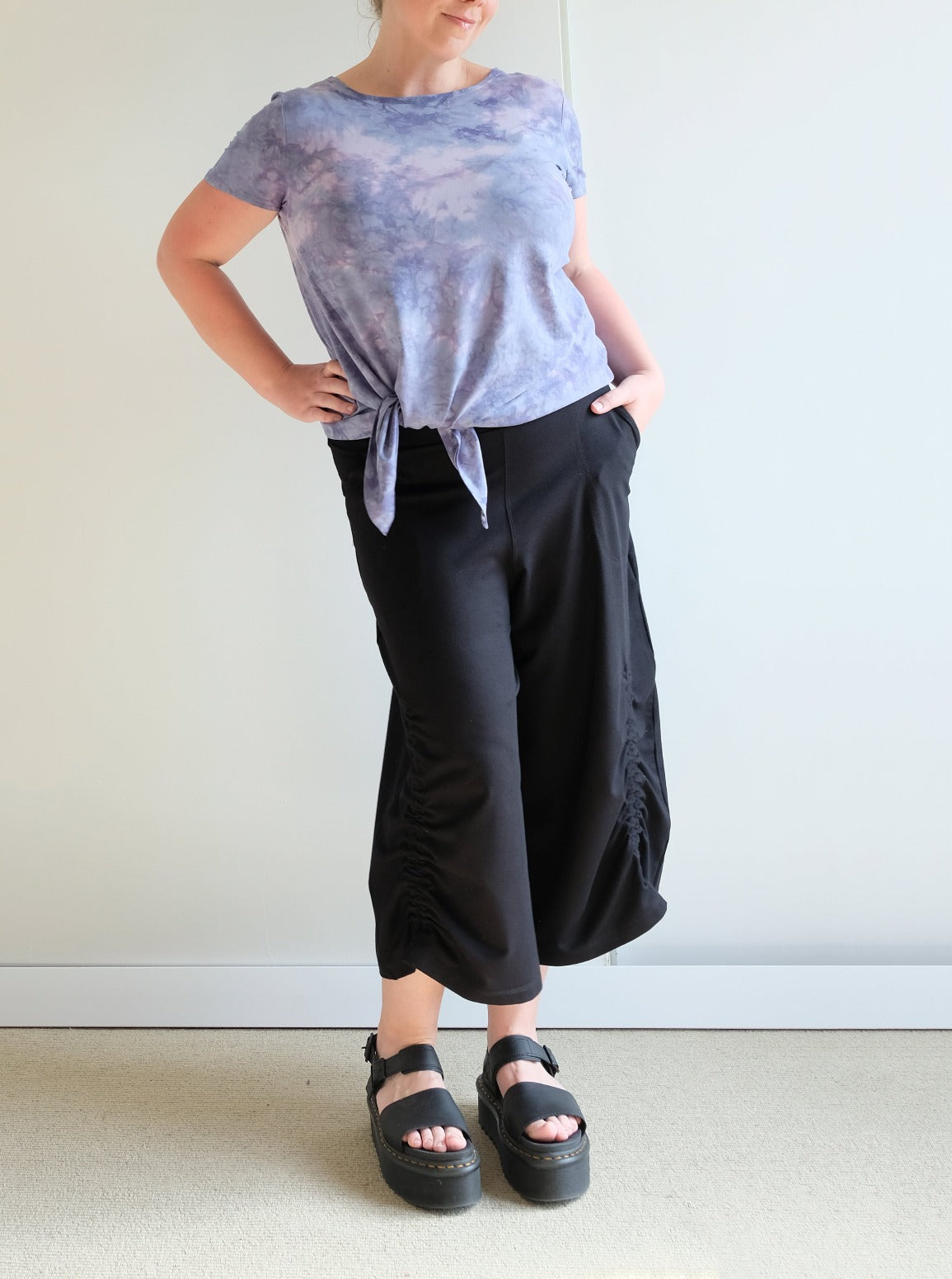 REVERSIBLE ASYMMETRIC SHORT SLEEVE TEE: Made to order