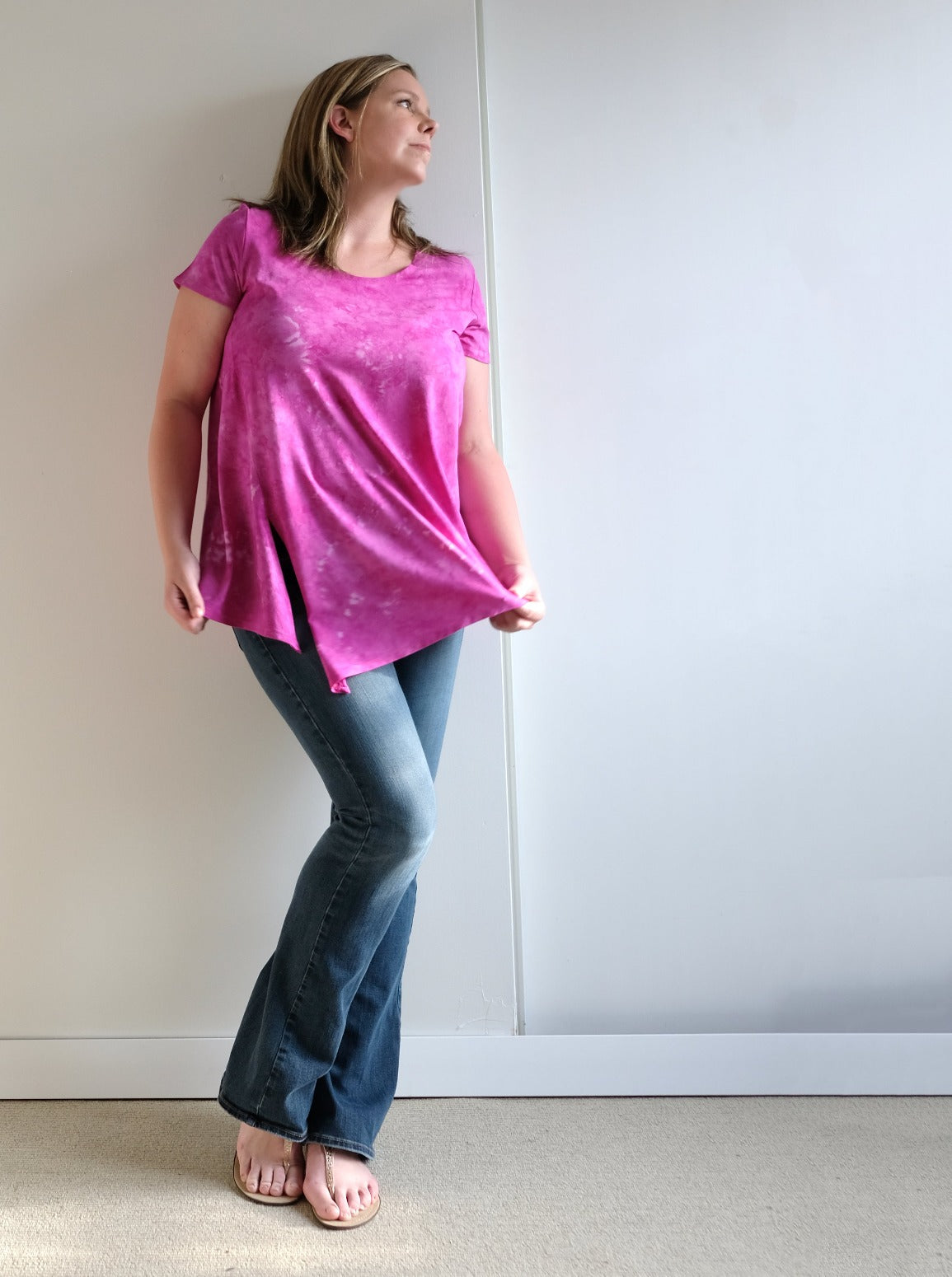 REVERSIBLE ASYMMETRIC SHORT SLEEVE TEE: Made to order