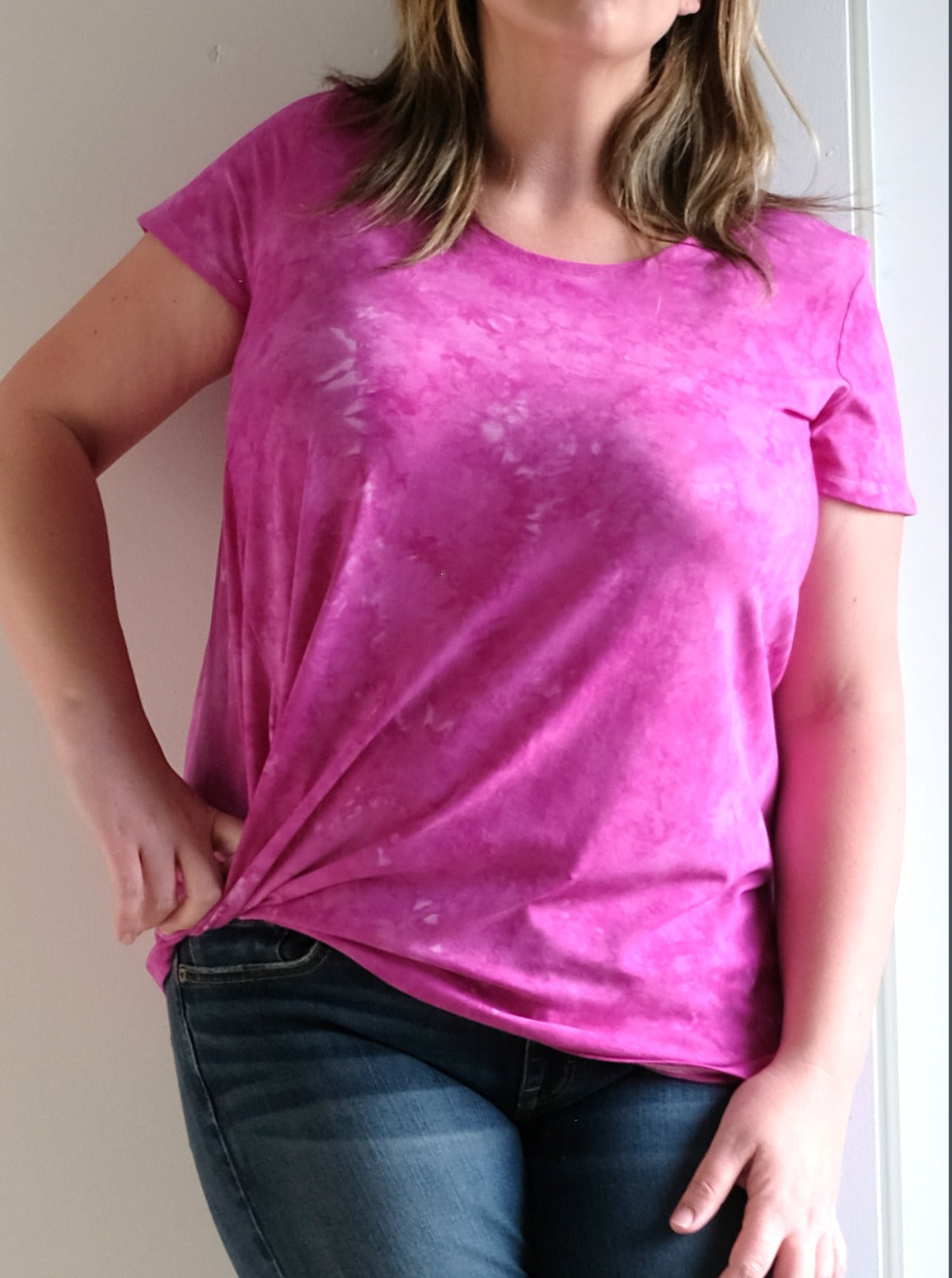 REVERSIBLE ASYMMETRIC SHORT SLEEVE TEE: Made to order