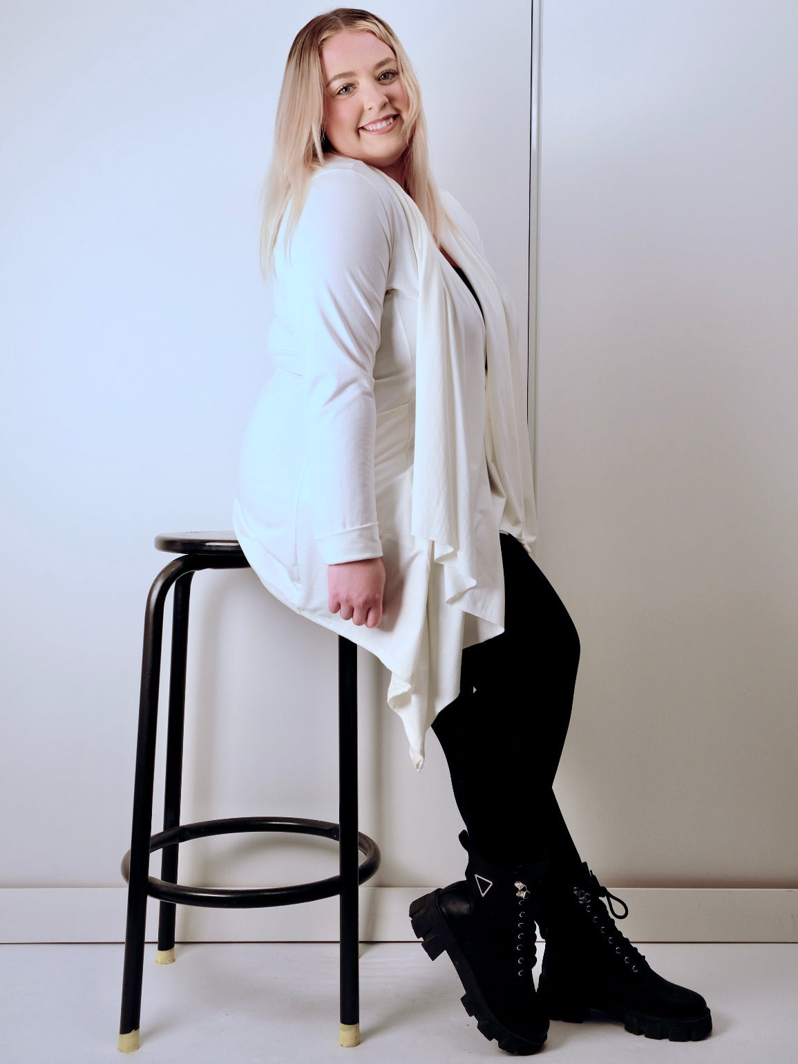 7 IN 1 CARDIGAN: Made to order